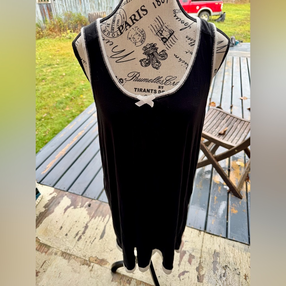 Simply Vera Vera Wang Black Sleeveless Nightgown